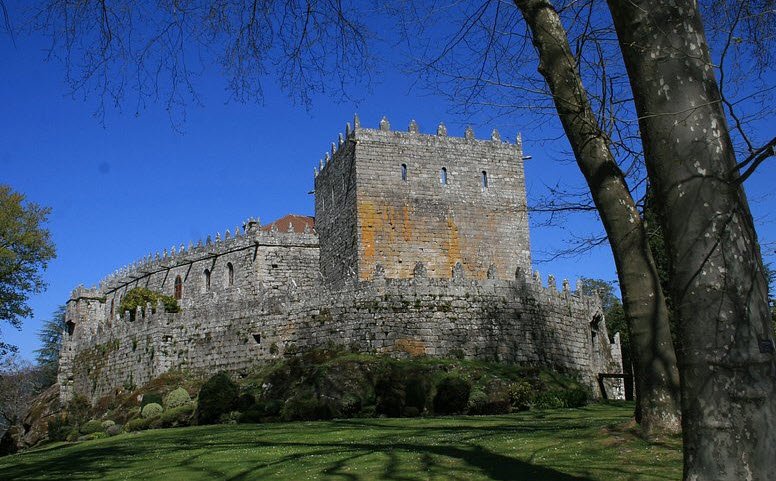Castelo de Maside, Spain
